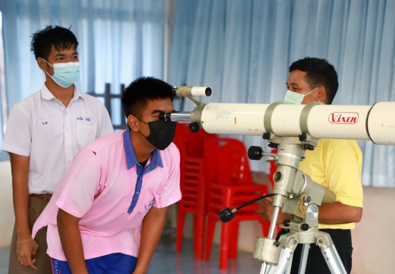 ภาพกิจกรรม   คณะวิทยาศาสตร์และเทคโนโลยี จัดกิจกรรมค่ายวิทยาศาสตร์สัญจร ปีการศึกษา 2565  โรงเรียนวังตะเคียนประชานุสรณ์