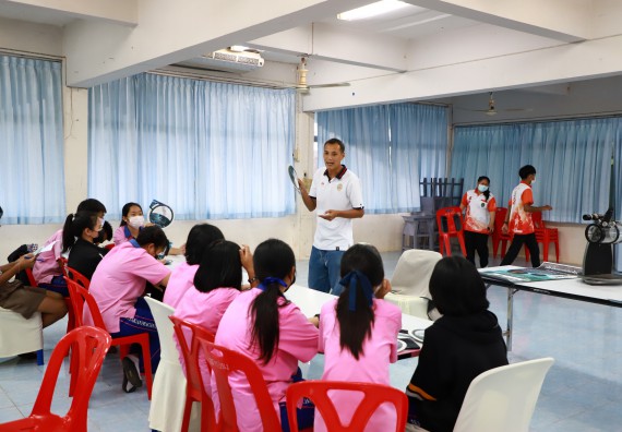 ภาพกิจกรรม   คณะวิทยาศาสตร์และเทคโนโลยี จัดกิจกรรมค่ายวิทยาศาสตร์สัญจร ปีการศึกษา 2565  โรงเรียนวังตะเคียนประชานุสรณ์