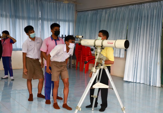 ภาพกิจกรรม   คณะวิทยาศาสตร์และเทคโนโลยี จัดกิจกรรมค่ายวิทยาศาสตร์สัญจร ปีการศึกษา 2565  โรงเรียนวังตะเคียนประชานุสรณ์