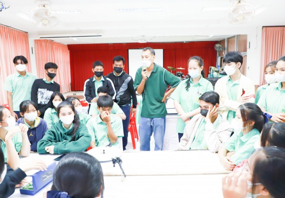 ภาพกิจกรรม  คณะวิทยาศาสตร์และเทคโนโลยี จัดกิจกรรมค่ายวิทยาศาสตร์สัญจร ปีการศึกษา 2565  โรงเรียนโค้งไผ่วิทยา