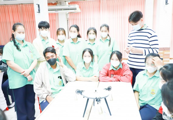 ภาพกิจกรรม  คณะวิทยาศาสตร์และเทคโนโลยี จัดกิจกรรมค่ายวิทยาศาสตร์สัญจร ปีการศึกษา 2565  โรงเรียนโค้งไผ่วิทยา