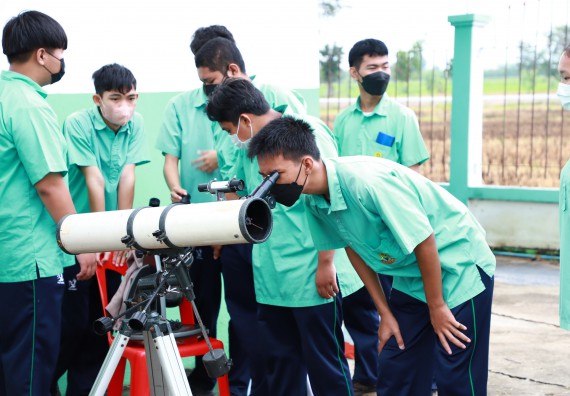 ภาพกิจกรรม  คณะวิทยาศาสตร์และเทคโนโลยี จัดกิจกรรมค่ายวิทยาศาสตร์สัญจร ปีการศึกษา 2565  โรงเรียนโค้งไผ่วิทยา