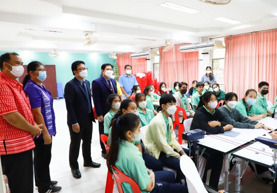 ภาพกิจกรรม  คณะวิทยาศาสตร์และเทคโนโลยี จัดกิจกรรมค่ายวิทยาศาสตร์สัญจร ปีการศึกษา 2565  โรงเรียนโค้งไผ่วิทยา