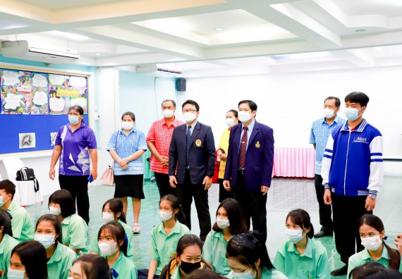 ภาพกิจกรรม  คณะวิทยาศาสตร์และเทคโนโลยี จัดกิจกรรมค่ายวิทยาศาสตร์สัญจร ปีการศึกษา 2565  โรงเรียนโค้งไผ่วิทยา