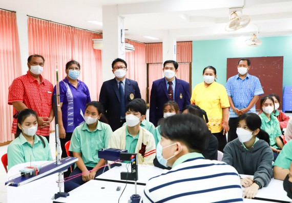 ภาพกิจกรรม  คณะวิทยาศาสตร์และเทคโนโลยี จัดกิจกรรมค่ายวิทยาศาสตร์สัญจร ปีการศึกษา 2565  โรงเรียนโค้งไผ่วิทยา