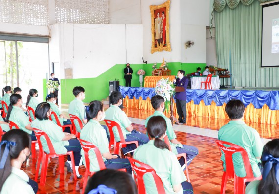 ภาพกิจกรรม  คณะวิทยาศาสตร์และเทคโนโลยี จัดกิจกรรมค่ายวิทยาศาสตร์สัญจร ปีการศึกษา 2565  โรงเรียนโค้งไผ่วิทยา