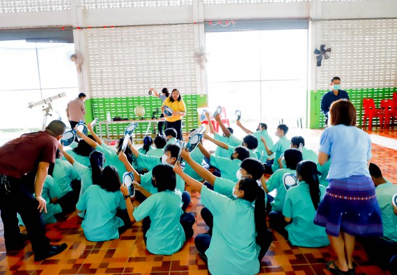 ภาพกิจกรรม  คณะวิทยาศาสตร์และเทคโนโลยี จัดกิจกรรมค่ายวิทยาศาสตร์สัญจร ปีการศึกษา 2565  โรงเรียนโค้งไผ่วิทยา