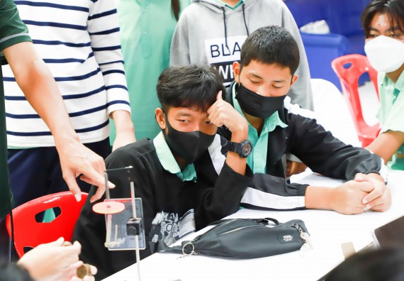 ภาพกิจกรรม  คณะวิทยาศาสตร์และเทคโนโลยี จัดกิจกรรมค่ายวิทยาศาสตร์สัญจร ปีการศึกษา 2565  โรงเรียนโค้งไผ่วิทยา