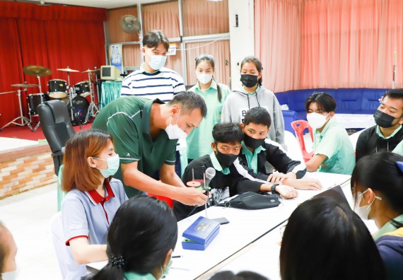 ภาพกิจกรรม  คณะวิทยาศาสตร์และเทคโนโลยี จัดกิจกรรมค่ายวิทยาศาสตร์สัญจร ปีการศึกษา 2565  โรงเรียนโค้งไผ่วิทยา