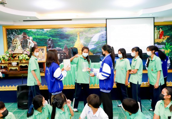 ภาพกิจกรรม  คณะวิทยาศาสตร์และเทคโนโลยี จัดกิจกรรมค่ายวิทยาศาสตร์สัญจร ปีการศึกษา 2565  โรงเรียนโค้งไผ่วิทยา