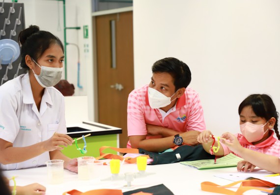 ภาพกิจกรรม โครงการฝึกทักษะเพื่อพัฒนาอัจฉริยะภาพวิทยาศาสตร์ กิจกรรมค่ายวิทยาศาสตร์รุ่นจิ๋ว ห้องเรียนพิเศษคณิตศาสตร์ และวิทยาศาสตร์ (MSP)