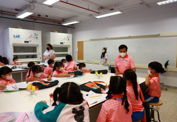 ภาพกิจกรรม โครงการฝึกทักษะเพื่อพัฒนาอัจฉริยะภาพวิทยาศาสตร์ กิจกรรมค่ายวิทยาศาสตร์รุ่นจิ๋ว ห้องเรียนพิเศษคณิตศาสตร์ และวิทยาศาสตร์ (MSP)