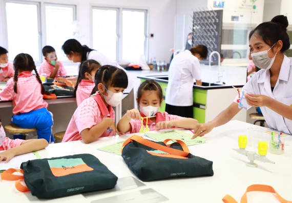 ภาพกิจกรรม โครงการฝึกทักษะเพื่อพัฒนาอัจฉริยะภาพวิทยาศาสตร์ กิจกรรมค่ายวิทยาศาสตร์รุ่นจิ๋ว ห้องเรียนพิเศษคณิตศาสตร์ และวิทยาศาสตร์ (MSP)