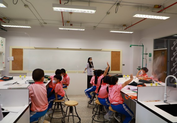 ภาพกิจกรรม โครงการฝึกทักษะเพื่อพัฒนาอัจฉริยะภาพวิทยาศาสตร์ กิจกรรมค่ายวิทยาศาสตร์รุ่นจิ๋ว ห้องเรียนพิเศษคณิตศาสตร์ และวิทยาศาสตร์ (MSP)