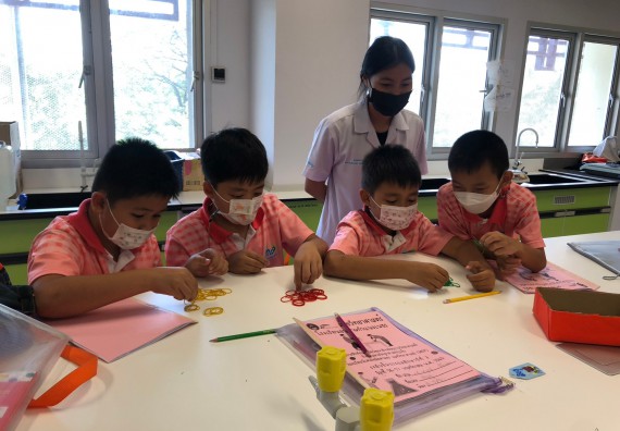 ภาพกิจกรรม โครงการฝึกทักษะเพื่อพัฒนาอัจฉริยะภาพวิทยาศาสตร์ กิจกรรมค่ายวิทยาศาสตร์รุ่นจิ๋ว ห้องเรียนพิเศษคณิตศาสตร์ และวิทยาศาสตร์ (MSP)