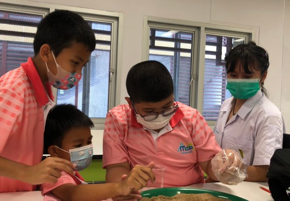 ภาพกิจกรรม โครงการฝึกทักษะเพื่อพัฒนาอัจฉริยะภาพวิทยาศาสตร์ กิจกรรมค่ายวิทยาศาสตร์รุ่นจิ๋ว ห้องเรียนพิเศษคณิตศาสตร์ และวิทยาศาสตร์ (MSP)