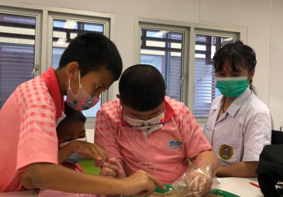 ภาพกิจกรรม โครงการฝึกทักษะเพื่อพัฒนาอัจฉริยะภาพวิทยาศาสตร์ กิจกรรมค่ายวิทยาศาสตร์รุ่นจิ๋ว ห้องเรียนพิเศษคณิตศาสตร์ และวิทยาศาสตร์ (MSP)