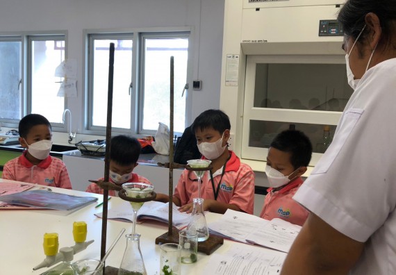 ภาพกิจกรรม โครงการฝึกทักษะเพื่อพัฒนาอัจฉริยะภาพวิทยาศาสตร์ กิจกรรมค่ายวิทยาศาสตร์รุ่นจิ๋ว ห้องเรียนพิเศษคณิตศาสตร์ และวิทยาศาสตร์ (MSP)