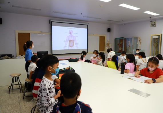 ภาพกิจกรรม โครงการฝึกทักษะเพื่อพัฒนาอัจฉริยะภาพวิทยาศาสตร์ กิจกรรมค่ายวิทยาศาสตร์รุ่นจิ๋ว ห้องเรียนพิเศษคณิตศาสตร์ และวิทยาศาสตร์ (MSP)