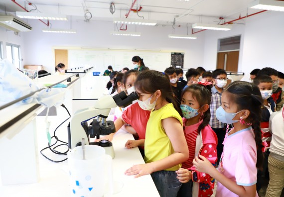 ภาพกิจกรรม โครงการฝึกทักษะเพื่อพัฒนาอัจฉริยะภาพวิทยาศาสตร์ กิจกรรมค่ายวิทยาศาสตร์รุ่นจิ๋ว ห้องเรียนพิเศษคณิตศาสตร์ และวิทยาศาสตร์ (MSP)