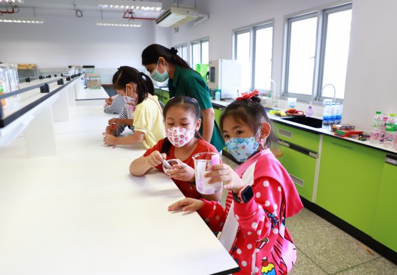 ภาพกิจกรรม โครงการฝึกทักษะเพื่อพัฒนาอัจฉริยะภาพวิทยาศาสตร์ กิจกรรมค่ายวิทยาศาสตร์รุ่นจิ๋ว ห้องเรียนพิเศษคณิตศาสตร์ และวิทยาศาสตร์ (MSP)