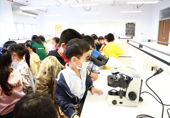 ภาพกิจกรรม โครงการฝึกทักษะเพื่อพัฒนาอัจฉริยะภาพวิทยาศาสตร์ กิจกรรมค่ายวิทยาศาสตร์รุ่นจิ๋ว ห้องเรียนพิเศษคณิตศาสตร์ และวิทยาศาสตร์ (MSP)