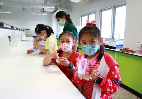 ภาพกิจกรรม โครงการฝึกทักษะเพื่อพัฒนาอัจฉริยะภาพวิทยาศาสตร์ กิจกรรมค่ายวิทยาศาสตร์รุ่นจิ๋ว ห้องเรียนพิเศษคณิตศาสตร์ และวิทยาศาสตร์ (MSP)