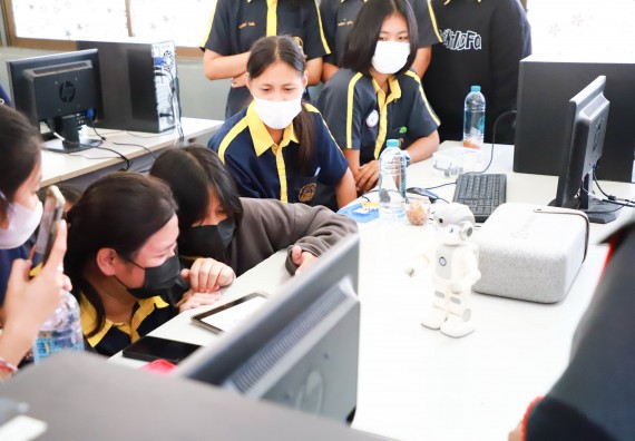 ภาพกิจกรรม  คณะวิทยาศาสตร์และเทคโนโลยี จัดกิจกรรมค่ายวิทยาศาสตร์สัญจร ปีการศึกษา 2565  โรงเรียนเรืองวิทย์พิทยาคม