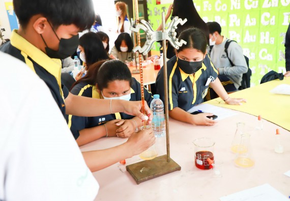 ภาพกิจกรรม  คณะวิทยาศาสตร์และเทคโนโลยี จัดกิจกรรมค่ายวิทยาศาสตร์สัญจร ปีการศึกษา 2565  โรงเรียนเรืองวิทย์พิทยาคม