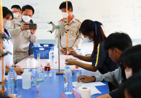 ภาพกิจกรรม  คณะวิทยาศาสตร์และเทคโนโลยี จัดกิจกรรมค่ายวิทยาศาสตร์สัญจร ปีการศึกษา 2565  โรงเรียนเรืองวิทย์พิทยาคม