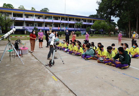 ภาพกิจกรรม  คณะวิทยาศาสตร์และเทคโนโลยี จัดกิจกรรมค่ายวิทยาศาสตร์สัญจร ปีการศึกษา 2565  โรงเรียนทุ่งโพธิ์ทะเลพิทยา