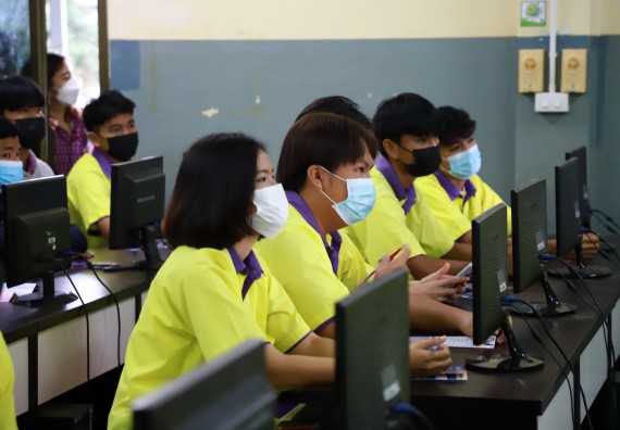 ภาพกิจกรรม  คณะวิทยาศาสตร์และเทคโนโลยี จัดกิจกรรมค่ายวิทยาศาสตร์สัญจร ปีการศึกษา 2565  โรงเรียนทุ่งโพธิ์ทะเลพิทยา