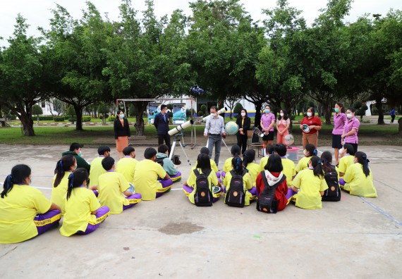 ภาพกิจกรรม  คณะวิทยาศาสตร์และเทคโนโลยี จัดกิจกรรมค่ายวิทยาศาสตร์สัญจร ปีการศึกษา 2565  โรงเรียนทุ่งโพธิ์ทะเลพิทยา