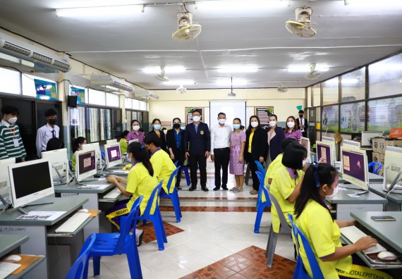 ภาพกิจกรรม  คณะวิทยาศาสตร์และเทคโนโลยี จัดกิจกรรมค่ายวิทยาศาสตร์สัญจร ปีการศึกษา 2565  โรงเรียนทุ่งโพธิ์ทะเลพิทยา