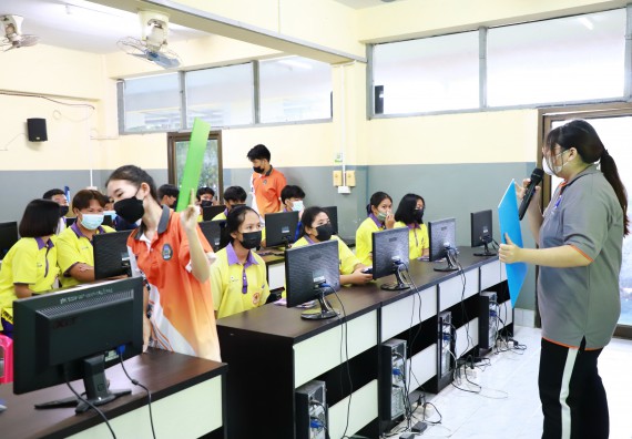 ภาพกิจกรรม  คณะวิทยาศาสตร์และเทคโนโลยี จัดกิจกรรมค่ายวิทยาศาสตร์สัญจร ปีการศึกษา 2565  โรงเรียนทุ่งโพธิ์ทะเลพิทยา