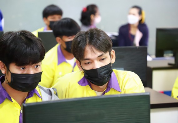 ภาพกิจกรรม  คณะวิทยาศาสตร์และเทคโนโลยี จัดกิจกรรมค่ายวิทยาศาสตร์สัญจร ปีการศึกษา 2565  โรงเรียนทุ่งโพธิ์ทะเลพิทยา