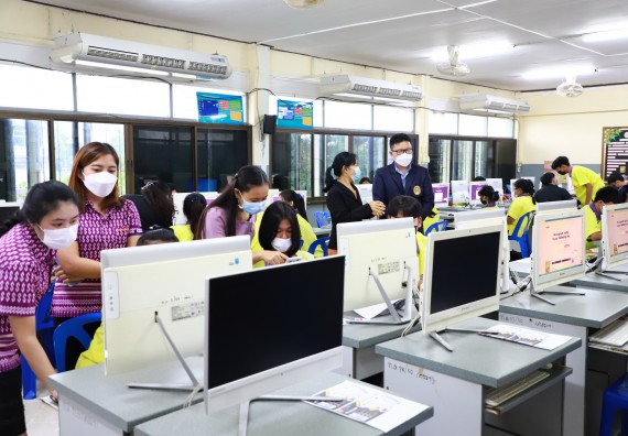 ภาพกิจกรรม  คณะวิทยาศาสตร์และเทคโนโลยี จัดกิจกรรมค่ายวิทยาศาสตร์สัญจร ปีการศึกษา 2565  โรงเรียนทุ่งโพธิ์ทะเลพิทยา