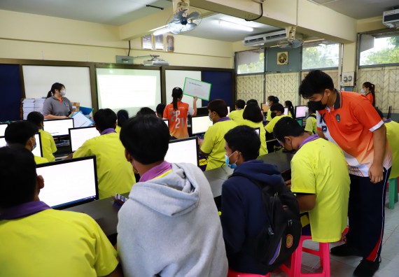 ภาพกิจกรรม  คณะวิทยาศาสตร์และเทคโนโลยี จัดกิจกรรมค่ายวิทยาศาสตร์สัญจร ปีการศึกษา 2565  โรงเรียนทุ่งโพธิ์ทะเลพิทยา