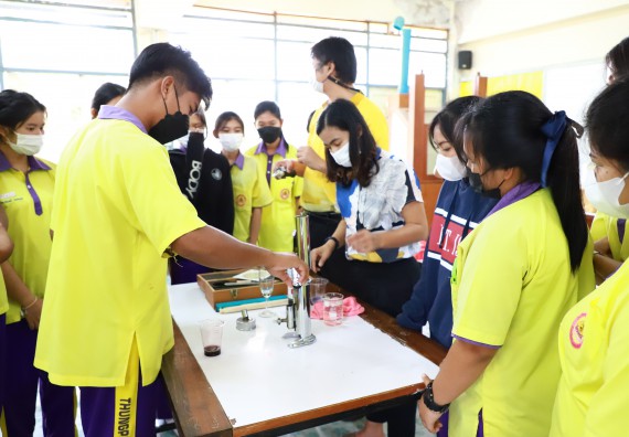 ภาพกิจกรรม  คณะวิทยาศาสตร์และเทคโนโลยี จัดกิจกรรมค่ายวิทยาศาสตร์สัญจร ปีการศึกษา 2565  โรงเรียนทุ่งโพธิ์ทะเลพิทยา
