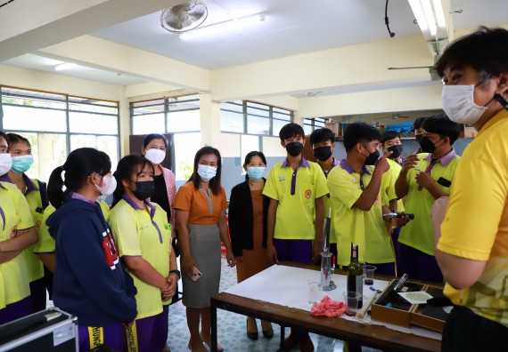 ภาพกิจกรรม  คณะวิทยาศาสตร์และเทคโนโลยี จัดกิจกรรมค่ายวิทยาศาสตร์สัญจร ปีการศึกษา 2565  โรงเรียนทุ่งโพธิ์ทะเลพิทยา