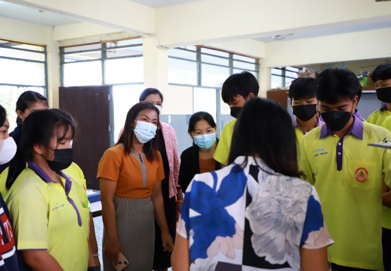 ภาพกิจกรรม  คณะวิทยาศาสตร์และเทคโนโลยี จัดกิจกรรมค่ายวิทยาศาสตร์สัญจร ปีการศึกษา 2565  โรงเรียนทุ่งโพธิ์ทะเลพิทยา