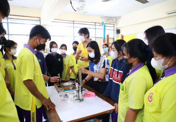 ภาพกิจกรรม  คณะวิทยาศาสตร์และเทคโนโลยี จัดกิจกรรมค่ายวิทยาศาสตร์สัญจร ปีการศึกษา 2565  โรงเรียนทุ่งโพธิ์ทะเลพิทยา