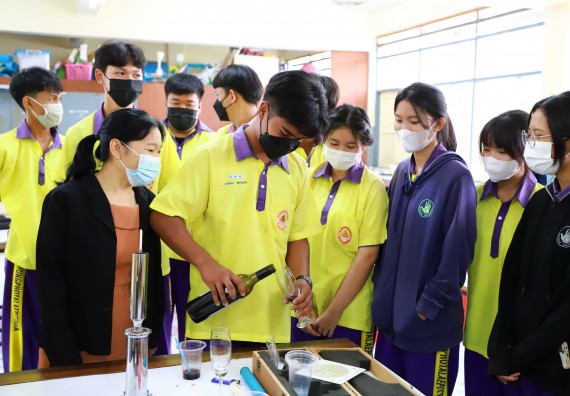 ภาพกิจกรรม  คณะวิทยาศาสตร์และเทคโนโลยี จัดกิจกรรมค่ายวิทยาศาสตร์สัญจร ปีการศึกษา 2565  โรงเรียนทุ่งโพธิ์ทะเลพิทยา