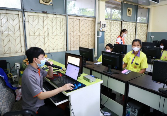 ภาพกิจกรรม  คณะวิทยาศาสตร์และเทคโนโลยี จัดกิจกรรมค่ายวิทยาศาสตร์สัญจร ปีการศึกษา 2565  โรงเรียนทุ่งโพธิ์ทะเลพิทยา