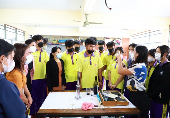 ภาพกิจกรรม  คณะวิทยาศาสตร์และเทคโนโลยี จัดกิจกรรมค่ายวิทยาศาสตร์สัญจร ปีการศึกษา 2565  โรงเรียนทุ่งโพธิ์ทะเลพิทยา