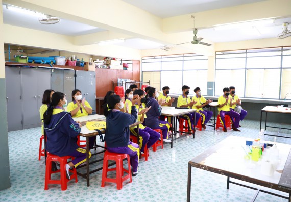 ภาพกิจกรรม  คณะวิทยาศาสตร์และเทคโนโลยี จัดกิจกรรมค่ายวิทยาศาสตร์สัญจร ปีการศึกษา 2565  โรงเรียนทุ่งโพธิ์ทะเลพิทยา