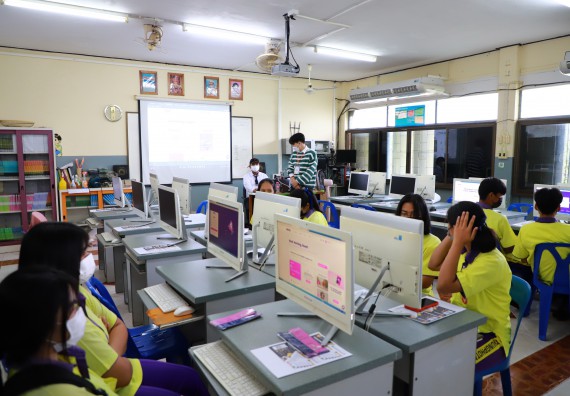 ภาพกิจกรรม  คณะวิทยาศาสตร์และเทคโนโลยี จัดกิจกรรมค่ายวิทยาศาสตร์สัญจร ปีการศึกษา 2565  โรงเรียนทุ่งโพธิ์ทะเลพิทยา