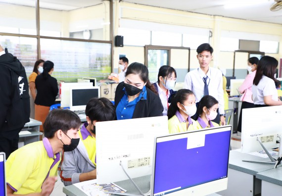 ภาพกิจกรรม  คณะวิทยาศาสตร์และเทคโนโลยี จัดกิจกรรมค่ายวิทยาศาสตร์สัญจร ปีการศึกษา 2565  โรงเรียนทุ่งโพธิ์ทะเลพิทยา