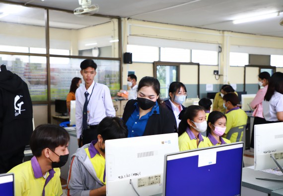 ภาพกิจกรรม  คณะวิทยาศาสตร์และเทคโนโลยี จัดกิจกรรมค่ายวิทยาศาสตร์สัญจร ปีการศึกษา 2565  โรงเรียนทุ่งโพธิ์ทะเลพิทยา