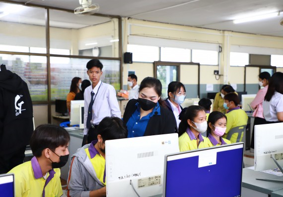 ภาพกิจกรรม  คณะวิทยาศาสตร์และเทคโนโลยี จัดกิจกรรมค่ายวิทยาศาสตร์สัญจร ปีการศึกษา 2565  โรงเรียนทุ่งโพธิ์ทะเลพิทยา